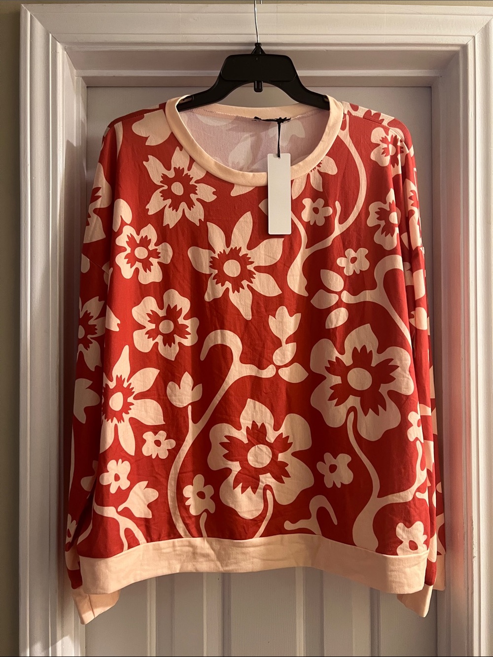 Lilly by Firmiana Red & Cream Floral Long Sleeve Top NWT